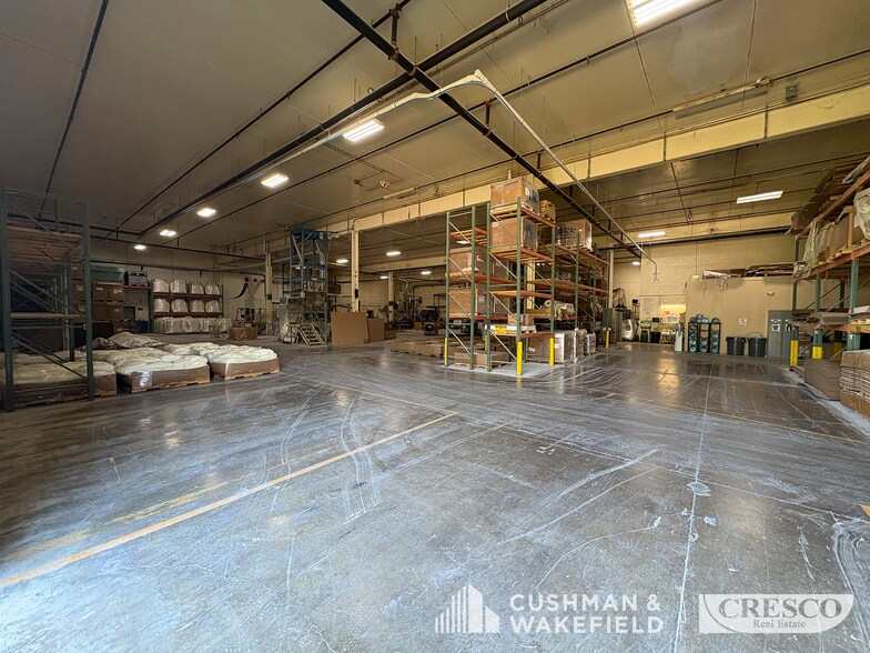 More Photos Of 9988 Kinsman Rd, Newbury Manufacturing For Lease