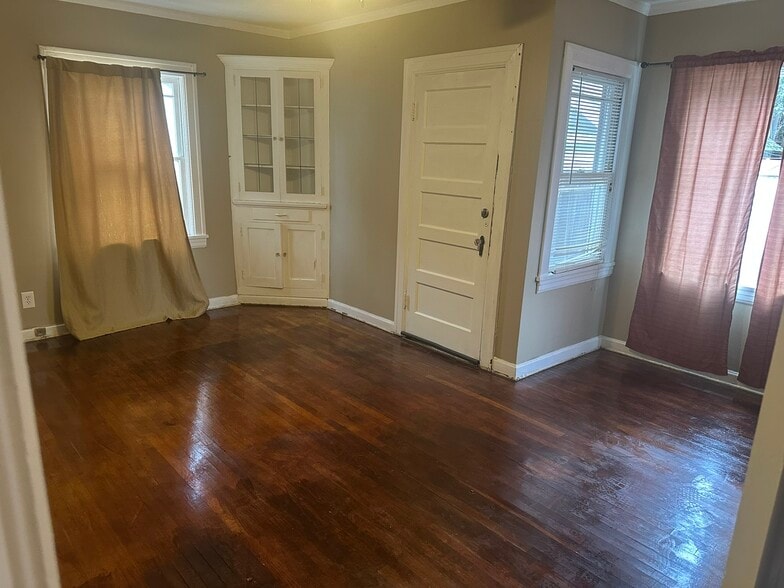 More Photos Of 150 W Stadium Dr, Stockton Apartments For Sale