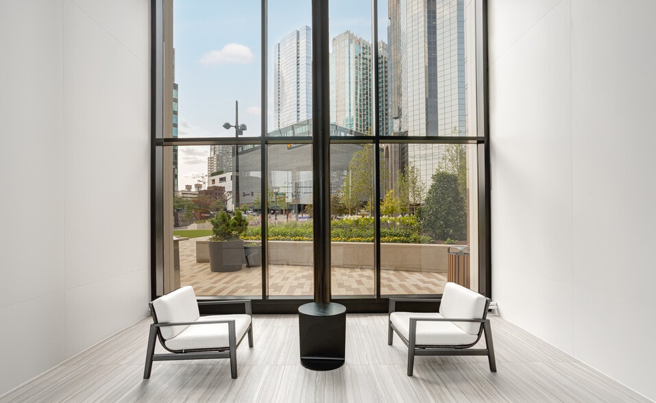 More Photos Of 333 Commerce St, Nashville Loft Creative Space For Lease