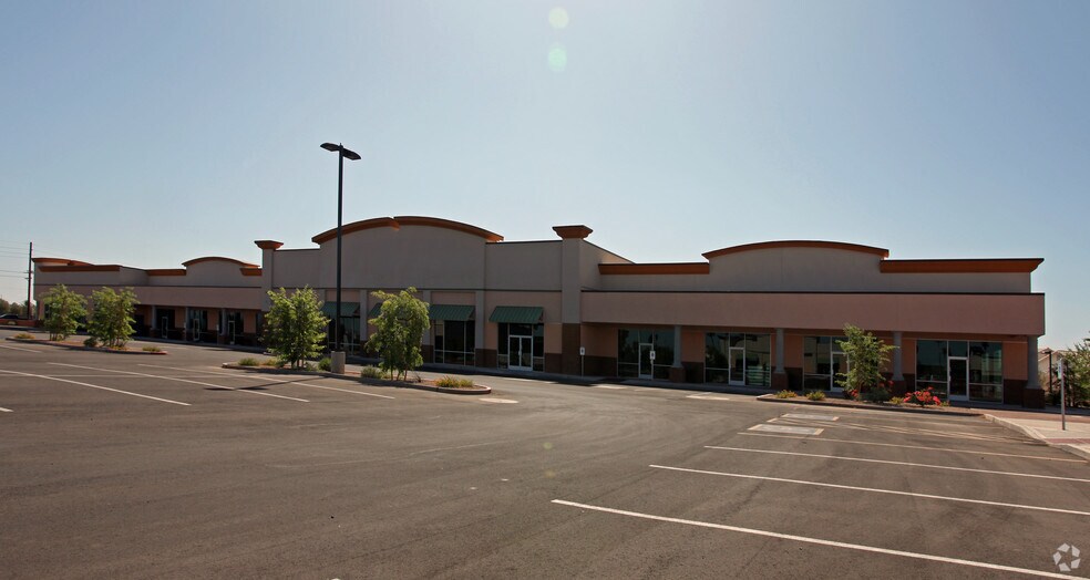 More Photos Of 736 N McQueen Rd, Gilbert Health Club For Lease
