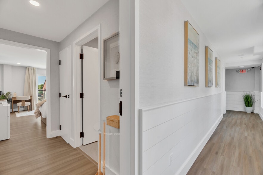 More Photos Of 32 Broadway Ave, Mystic Hotel For Sale