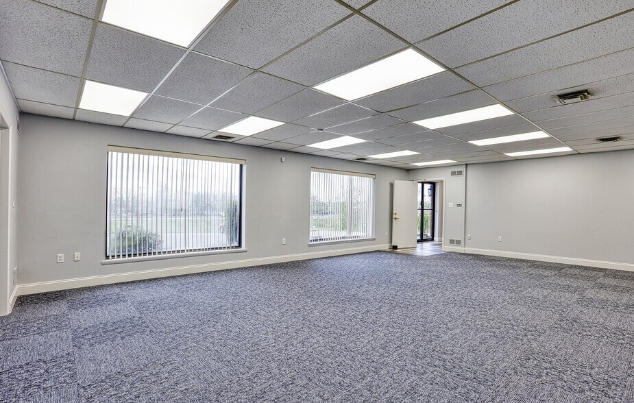 More Photos Of 4051 Executive Park Dr, Harrisburg Office For Lease