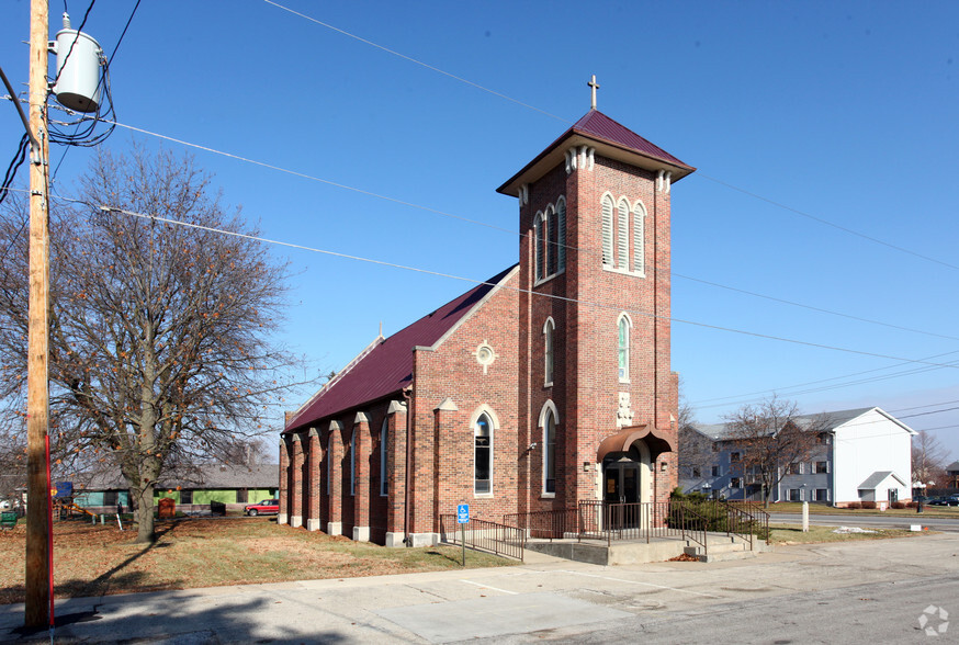 Primary Photo Of 250 4th St, Waukee Religious Facility For Lease