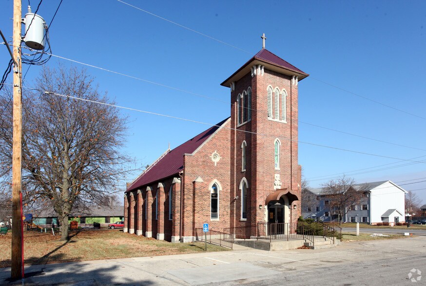 More Photos Of 250 4th St, Waukee Religious Facility For Lease