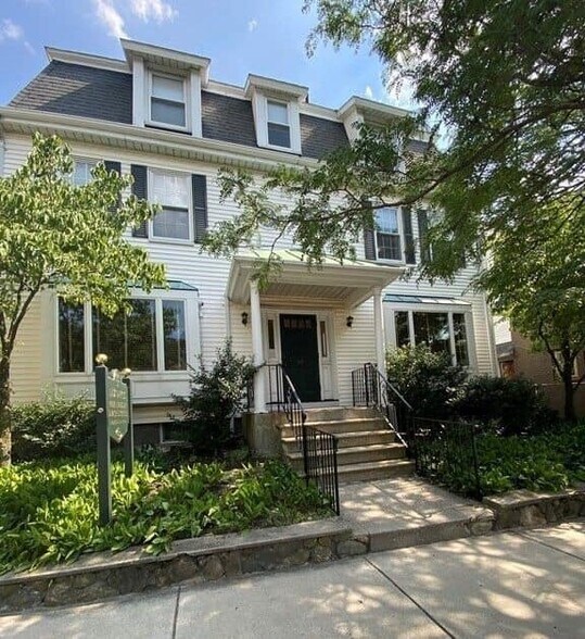 Primary Photo Of 41-43 Mount Auburn St, Watertown Office Residential For Lease