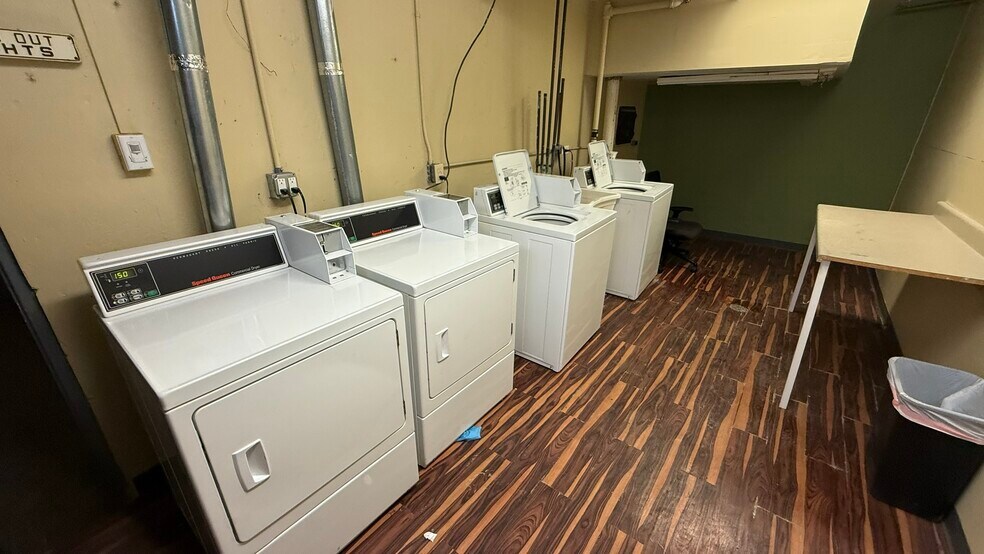 More Photos Of 1000 W Huron St, Ann Arbor Apartments For Sale