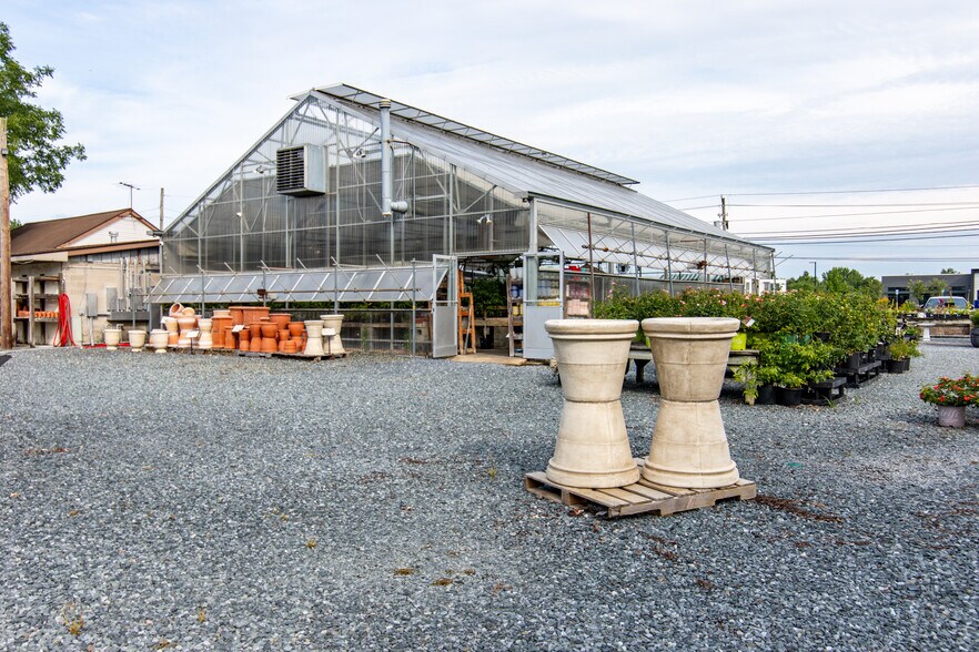More Photos Of 29350 Matthewstown Rd, Easton Garden Center For Sale