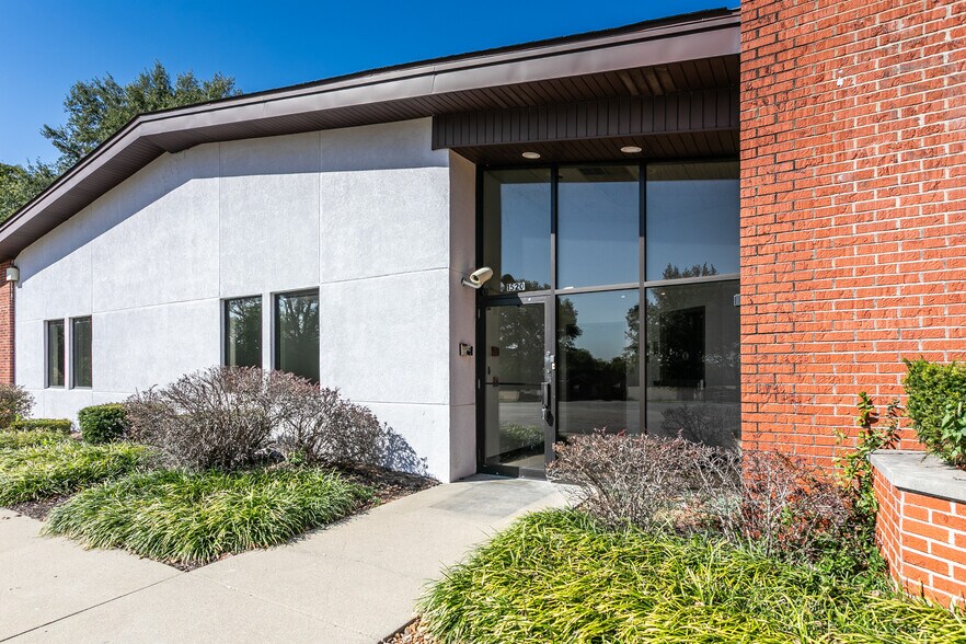 More Photos Of 1520 Mascoutah Ave, Belleville Office Residential For Sale