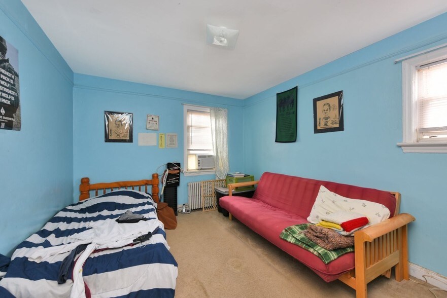 More Photos Of 50 Hillside Ave, Williston Park Storefront For Sale