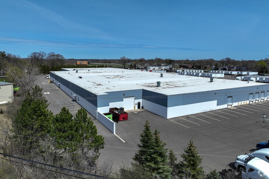 More Photos Of 1125 N Perry Rd, Pontiac Warehouse For Lease