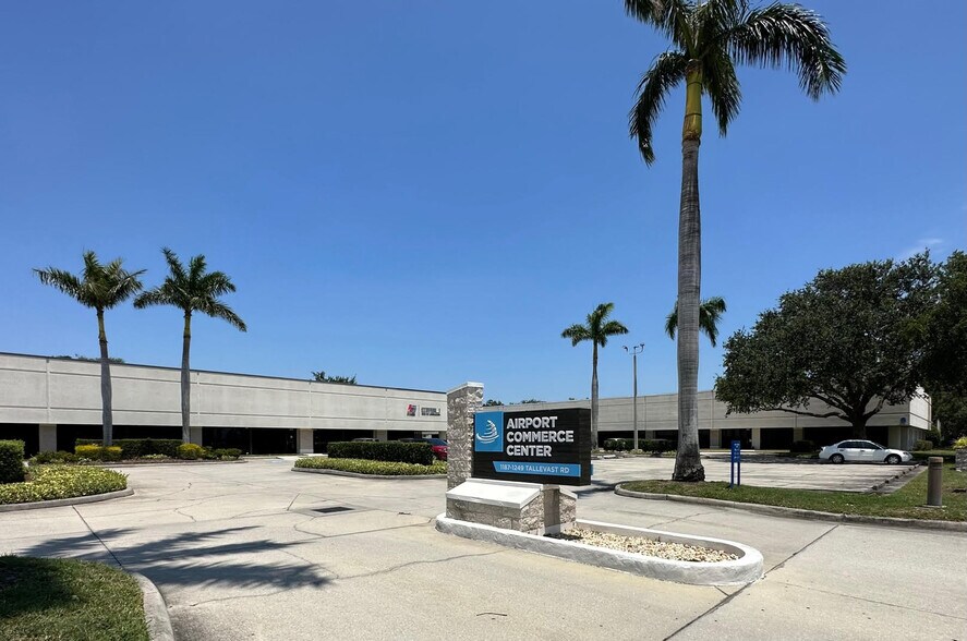 More Photos Of 7602-7644 15th St E, Sarasota Unknown For Lease