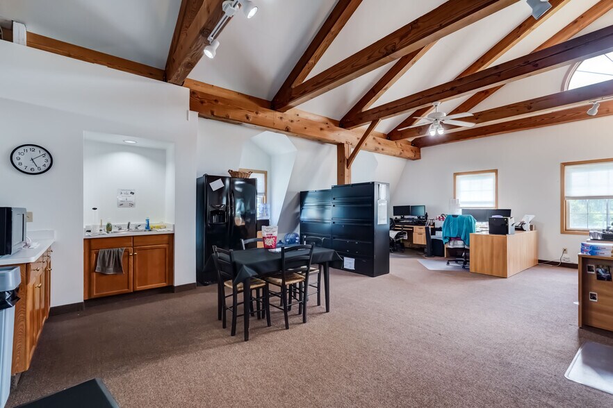 More Photos Of 1625 Rochester Rd, Farmington Office For Sale