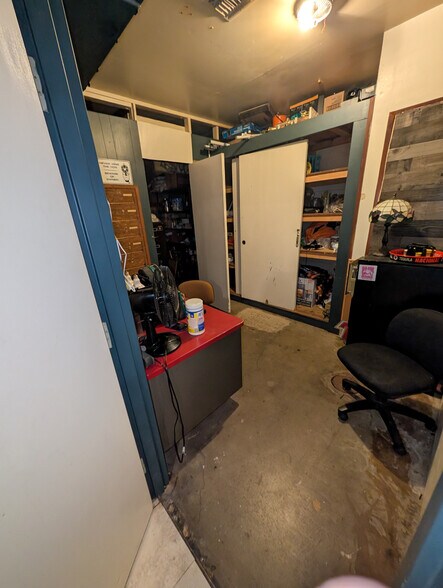 More Photos Of 2031 Yosemite Blvd, Modesto Bar For Sale