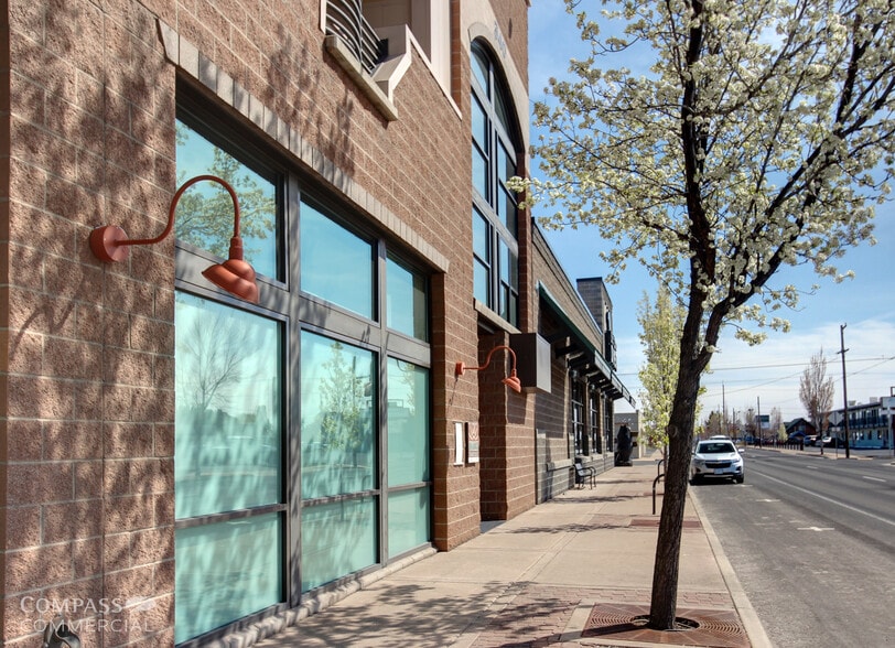 More Photos Of 340 NW 5th St, Redmond Restaurant For Lease