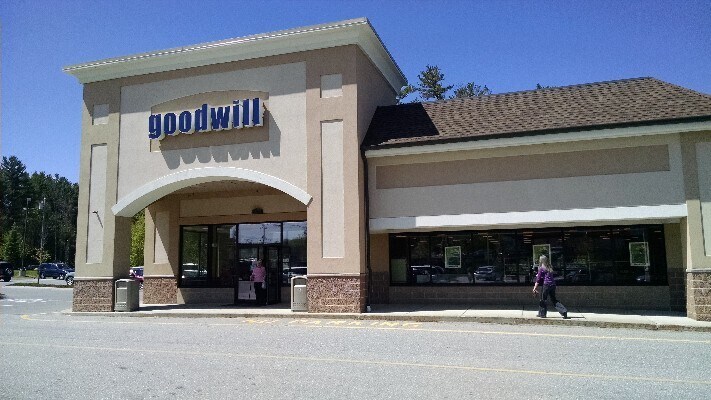 More Photos Of 1292 Hooksett Rd, Hooksett General Retail For Sale