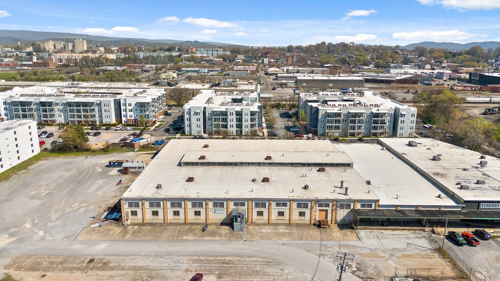 More Photos Of 405 E Main St, Chattanooga Warehouse For Sale