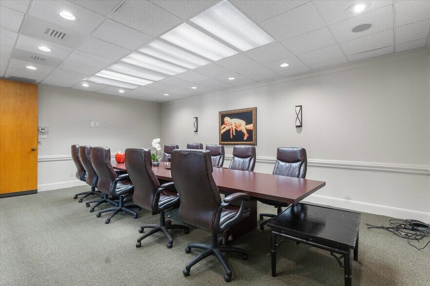 More Photos Of 9846 State Highway 31 E, Tyler Medical For Sale