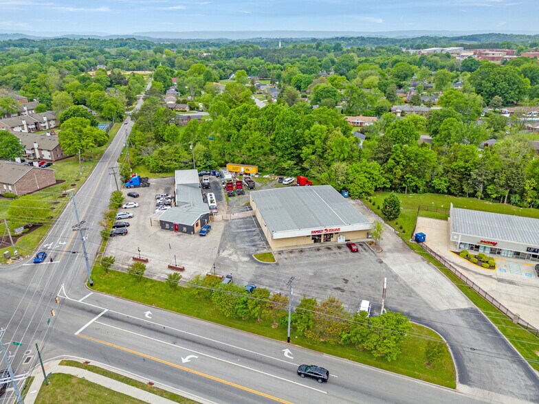 More Photos Of 7307 Lee Hwy, Chattanooga Supermarket For Sale