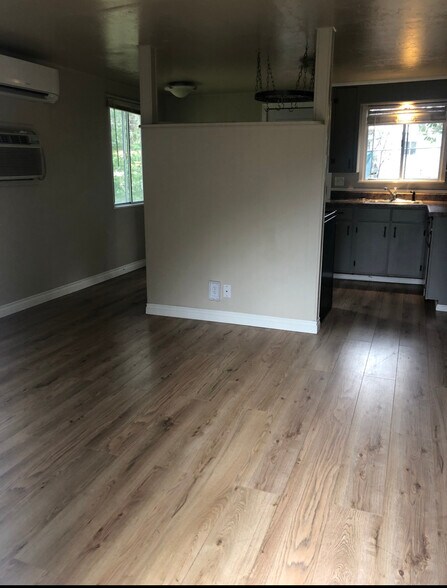 More Photos Of 3251 Rogue River Hwy, Grants Pass Apartments For Sale
