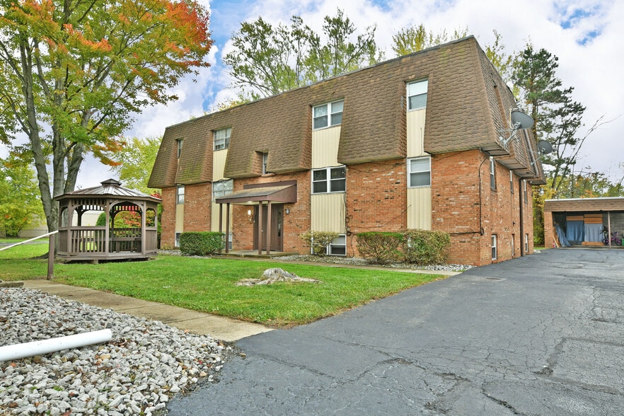 More Photos Of 203-205 Churchill Hubbard Rd, Youngstown Apartments For Sale