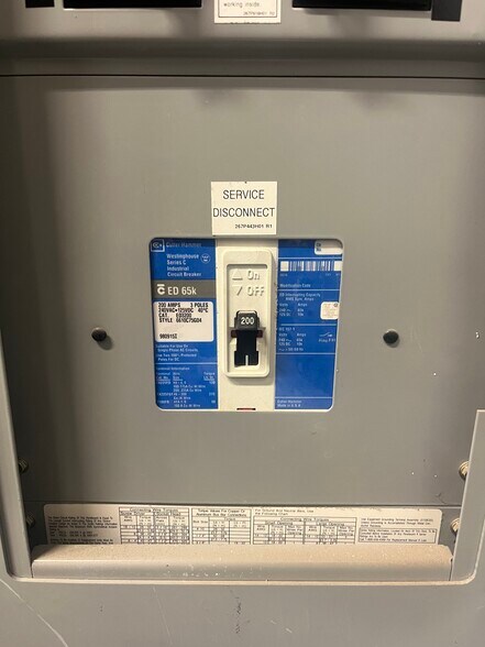 More Photos Of 2919 S Duff Ave, Ames Auto Repair For Lease