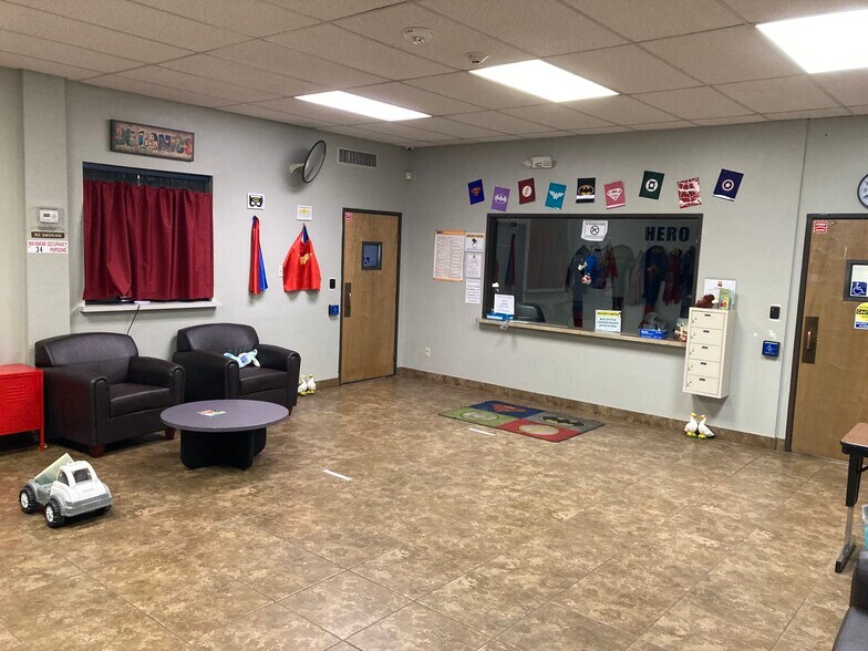 More Photos Of 3310 N 19th Ave, Phoenix Loft Creative Space For Sale