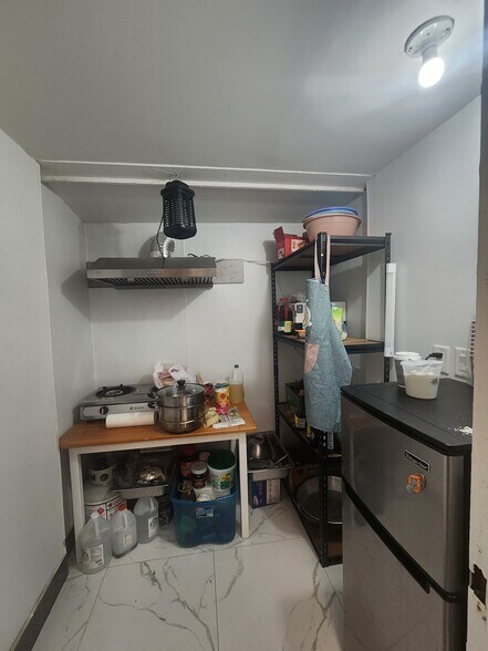 More Photos Of 377 Woodcleft Ave, Freeport Storefront Retail Residential For Sale