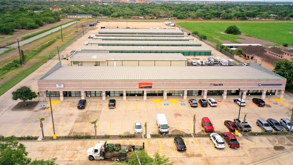 More Photos Of 2422 E Tyler Ave, Harlingen Storefront For Sale