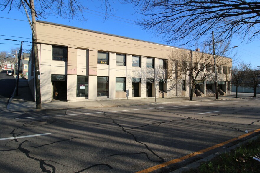 More Photos Of 845 N Main St, Providence Medical For Lease