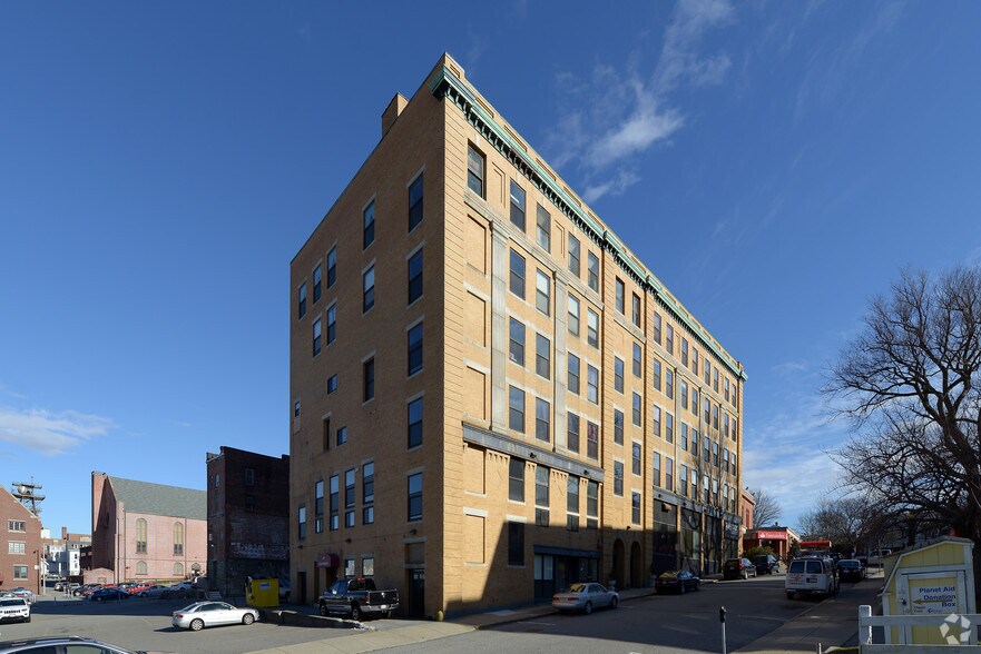 More Photos Of 150 N Main St, Fall River Apartments For Lease
