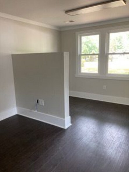 More Photos Of 10587 Hwy 78, Summerville Office For Sale