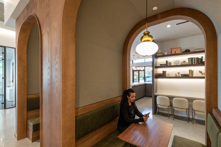 More Photos Of 1751 Pinnacle Dr, McLean Office For Lease