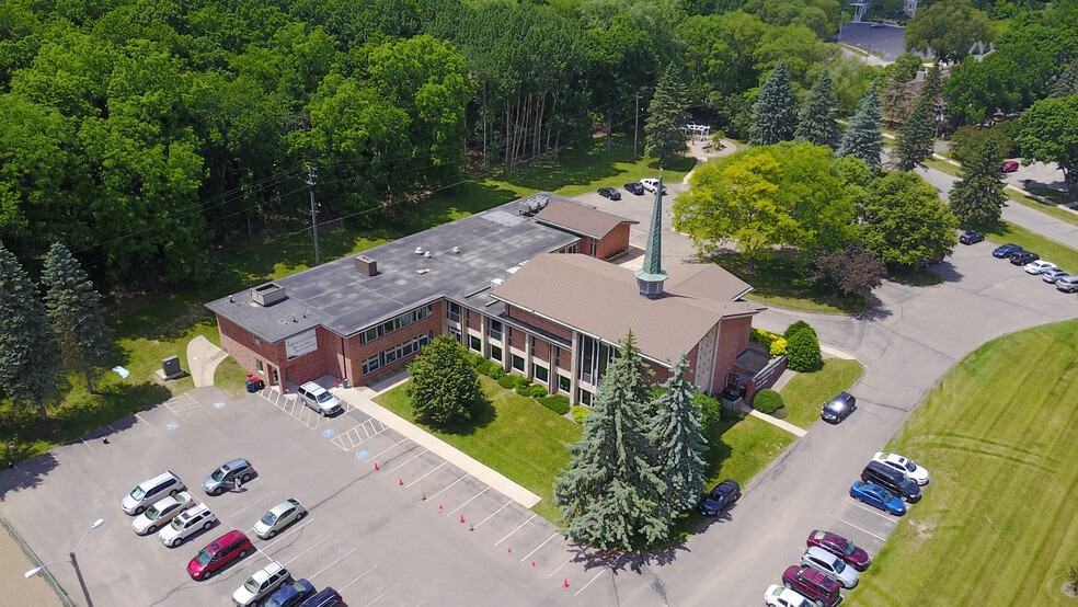 More Photos Of 974 Skyline Dr SW, Rochester Religious Facility For Lease