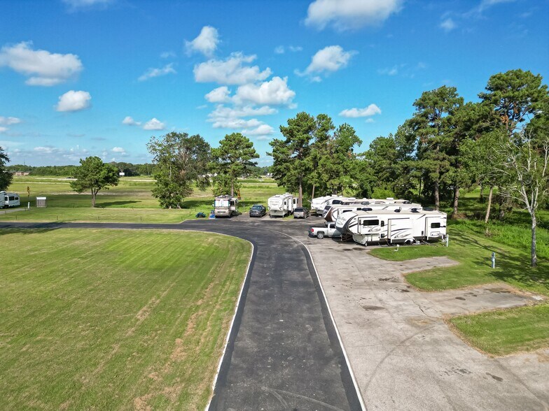More Photos Of 16181 Lindstrom Rd, Crosby Trailer Camper Park For Sale