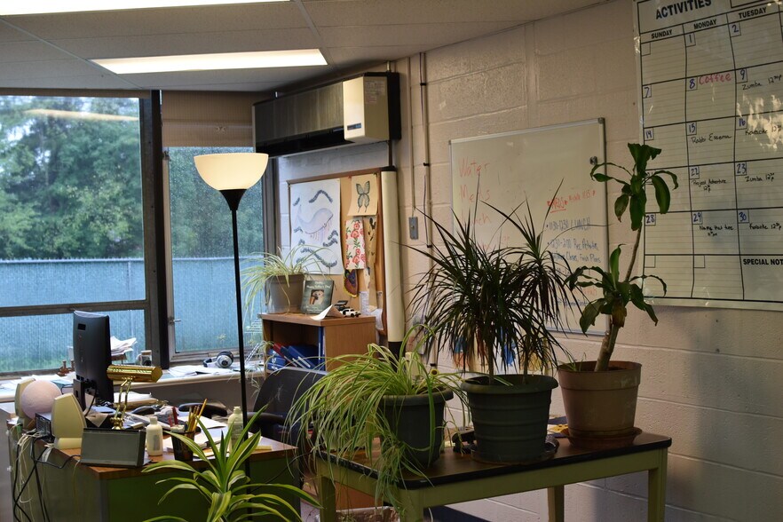 More Photos Of 213 Tracy Creek Rd, Vestal Township Warehouse For Sale