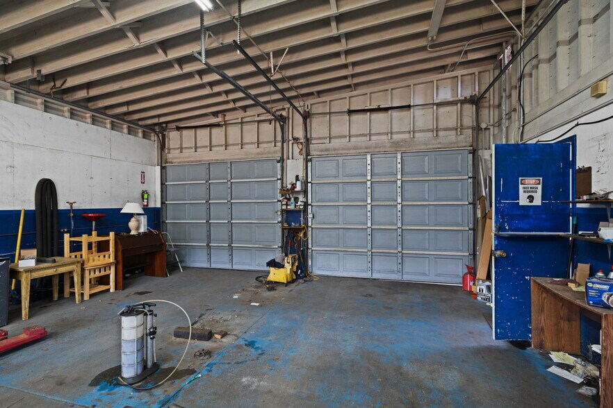 More Photos Of 18781 N Highway 1, Fort Bragg Flex For Sale