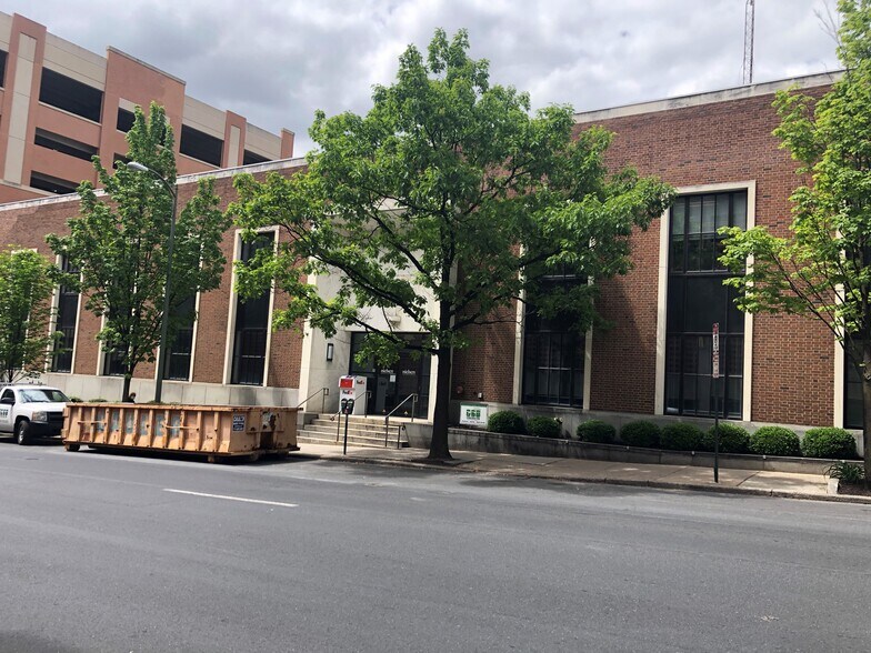 More Photos Of 202 N Duke St, Lancaster Office For Sale