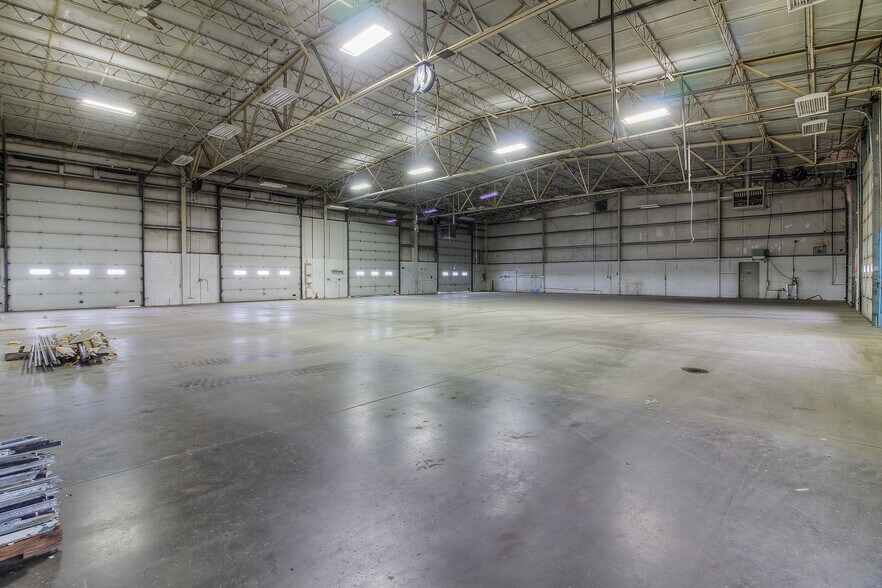 More Photos Of 501 Stover Rd, Grandview Industrial For Sale