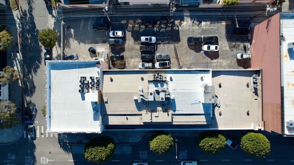 More Photos Of 449 S Beverly, Beverly Hills Office For Lease