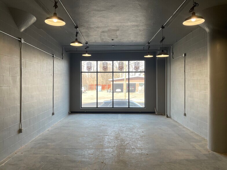 More Photos Of 7930 Mack Ave, Detroit Warehouse For Sale