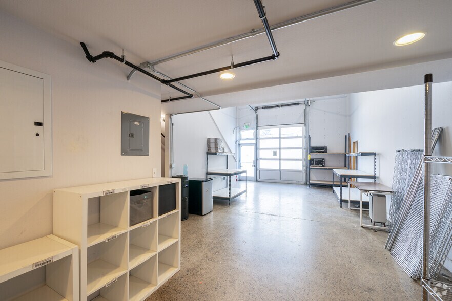 More Photos Of 1940 Union St, Oakland Warehouse For Lease