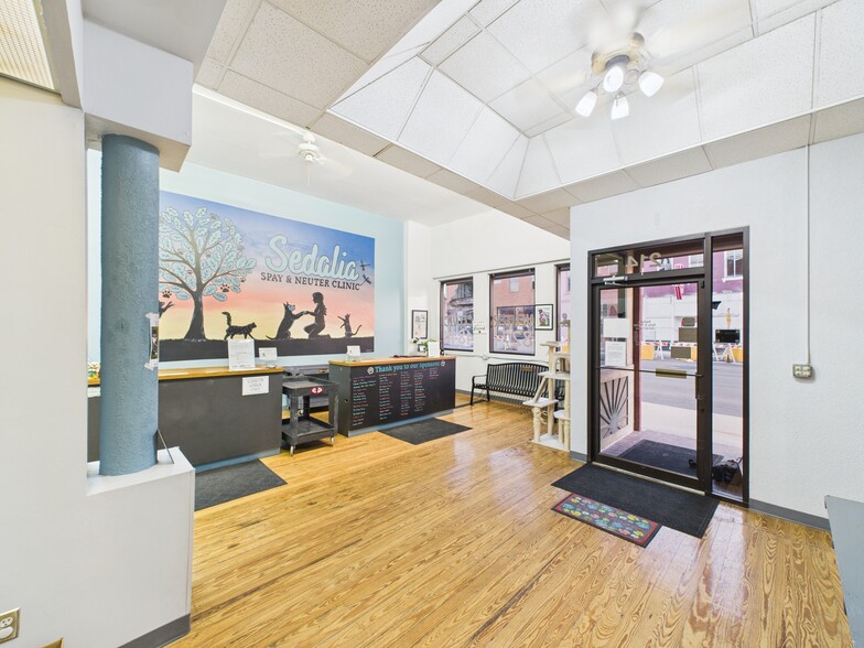 More Photos Of 214 W Main St, Sedalia Storefront Retail Office For Sale
