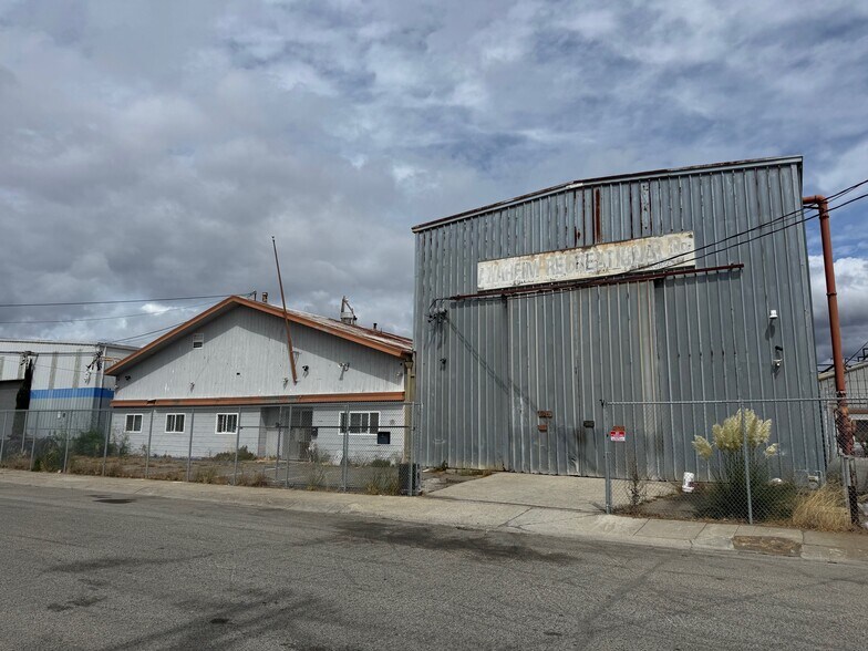 More Photos Of 492 Hester St, San Leandro Warehouse For Lease