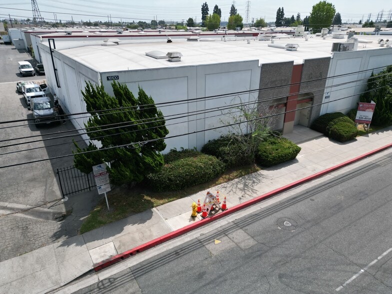 Primary Photo Of 16100-16122 Orange Ave, Paramount Manufacturing For Lease