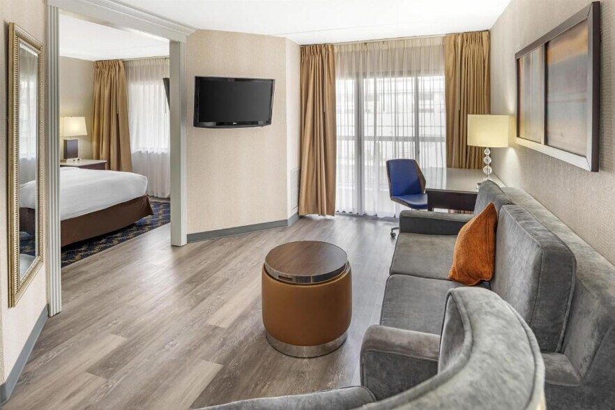 More Photos Of 300 Prestige Pl, Dayton Hotel For Sale