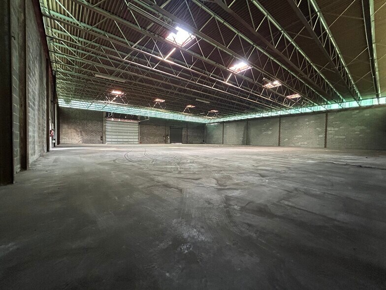 More Photos Of 7201 Wimsatt Rd, Springfield Unknown For Lease