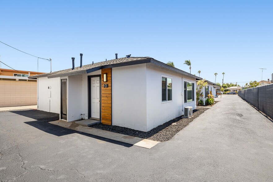 More Photos Of 569 Park Way, Chula Vista Apartments For Sale