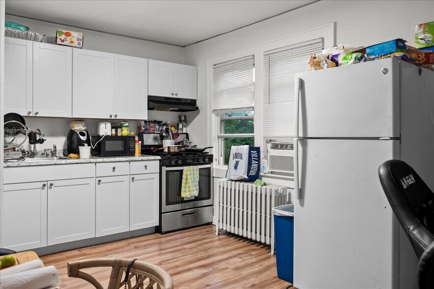 More Photos Of 95 Grant St, Rye Brook Multifamily For Sale