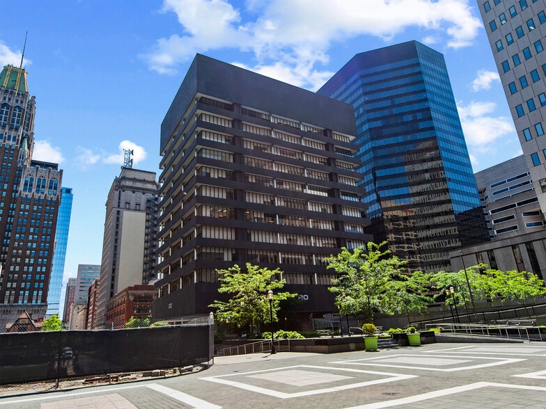 More Photos Of 20 S Charles St, Baltimore Office For Sale