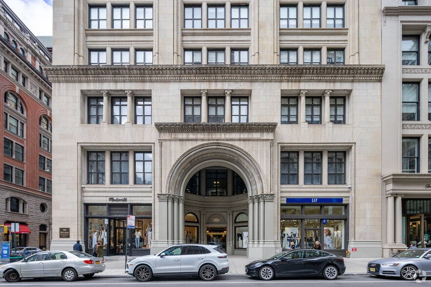 More Photos Of 156 Fifth Ave, New York Office For Sale